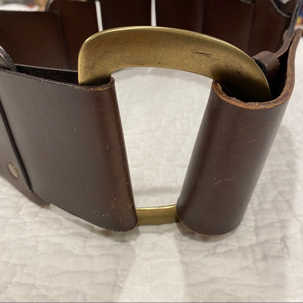 Linea Pelle x Bergdorfs Oversized Leather Belt - Picture 7 of 16